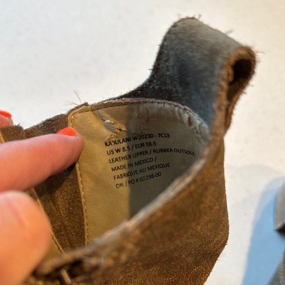 OluKai Brown Ankle Boots with Elastic Panels peeling of inner upper liner c,pic. - Picture 10 of 12